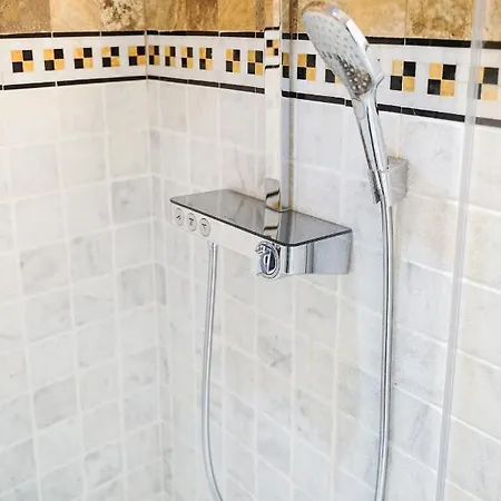 34apts - Furnished Townhouse With Sea Views Holiday home